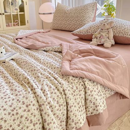 Ultra-Soft Double Gauze Summer Comforter - Breathable Cooling Blanket for Ultimate Comfort, Machine Washable!