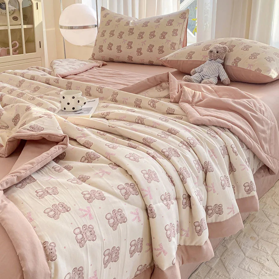 Ultra-Soft Double Gauze Summer Comforter - Breathable Cooling Blanket for Ultimate Comfort, Machine Washable!
