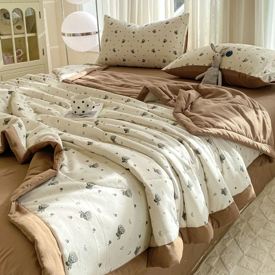 Ultra-Soft Double Gauze Summer Comforter - Breathable Cooling Blanket for Ultimate Comfort, Machine Washable!